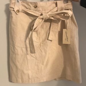 BRAND NEW Universal Threads skirt